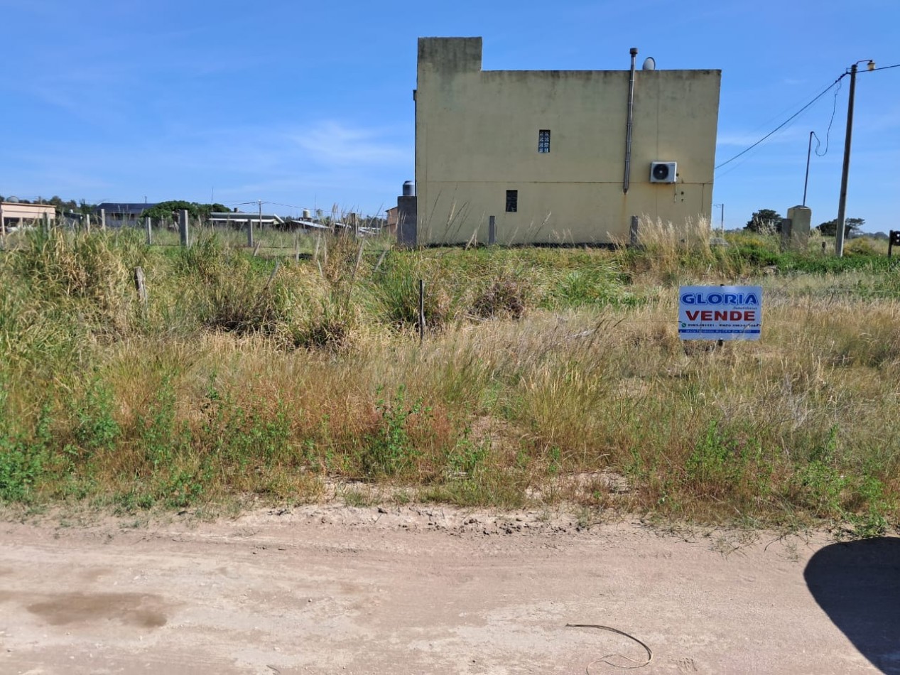  En Venta - Lote Esquina con Vista al Rio