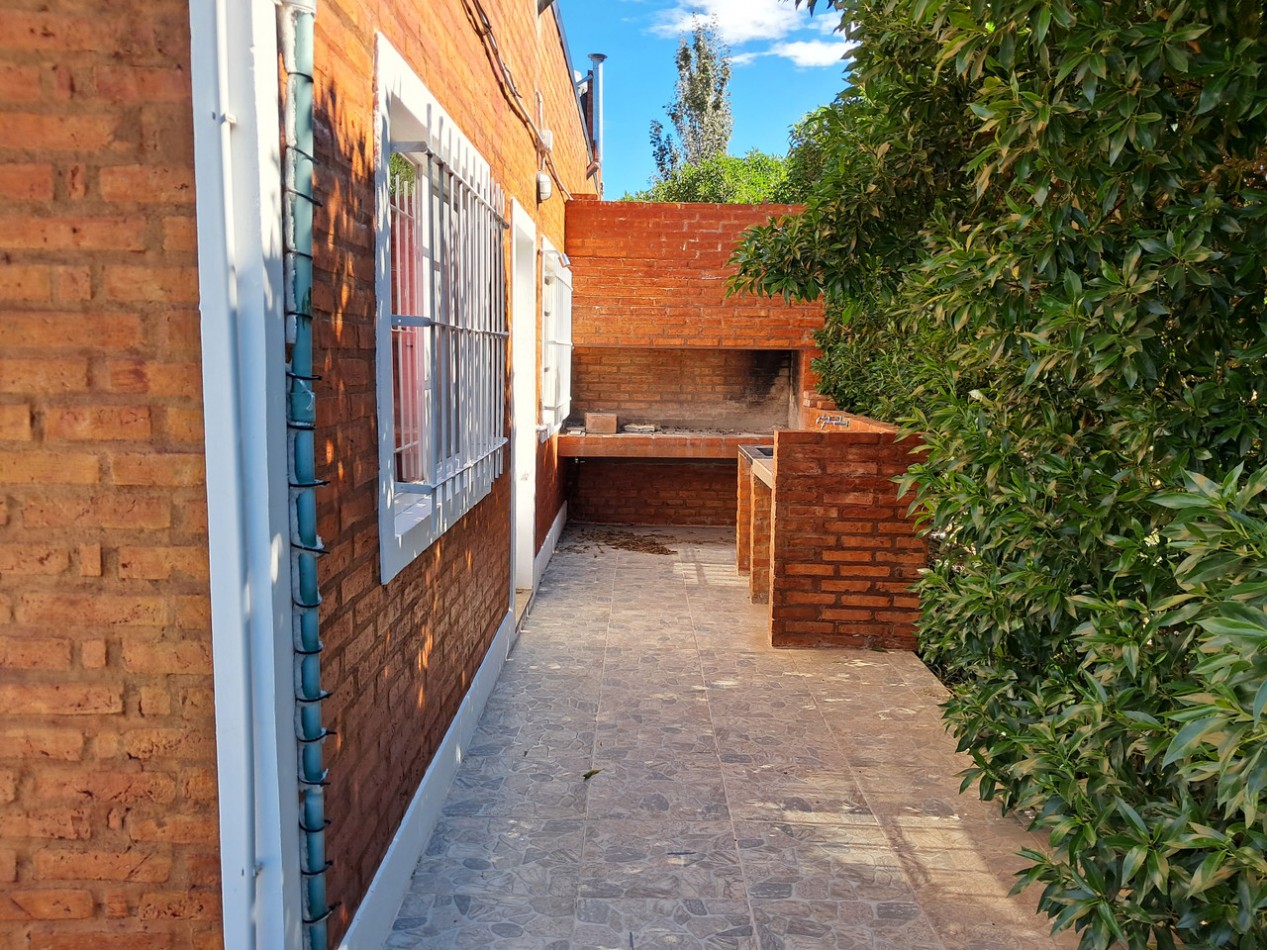 COMPLEJO EN VENTA - IMPECABLE Y DE DISEÑO MODERNO