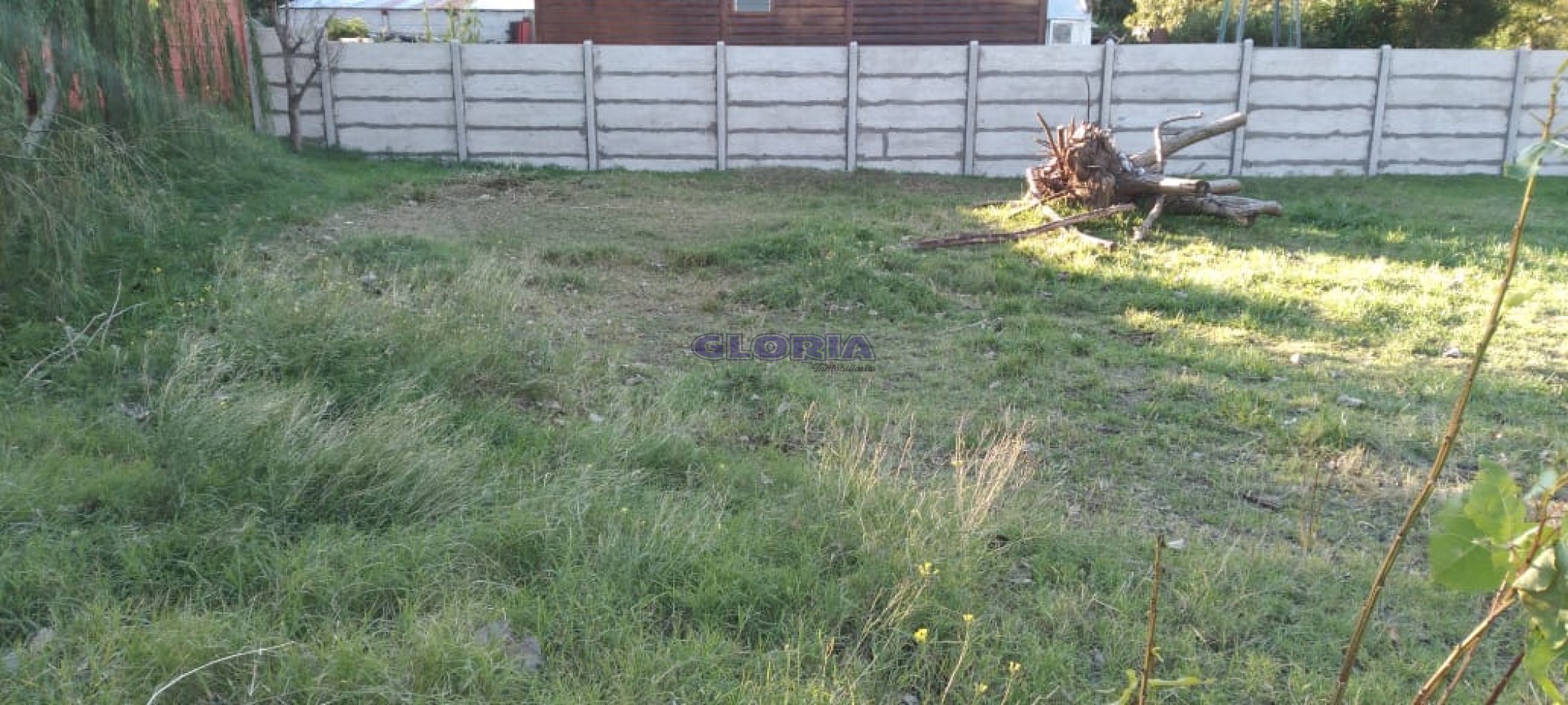Esquina Estrategica en la Entrada de Marisol - Ideal para Comercio o Vivienda