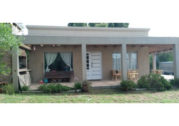 Casa Moderna con Encanto Natural en Balneario Marisol - ¡Lista para Disfrutar!