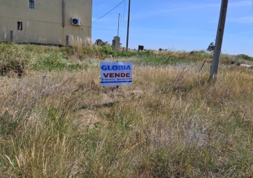  En Venta - Lote Esquina con Vista al Rio