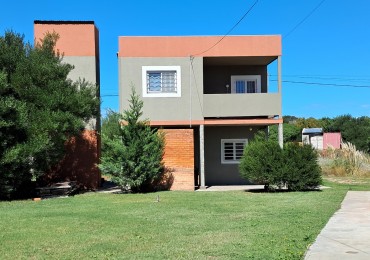 COMPLEJO EN VENTA - IMPECABLE Y DE DISEÑO MODERNO
